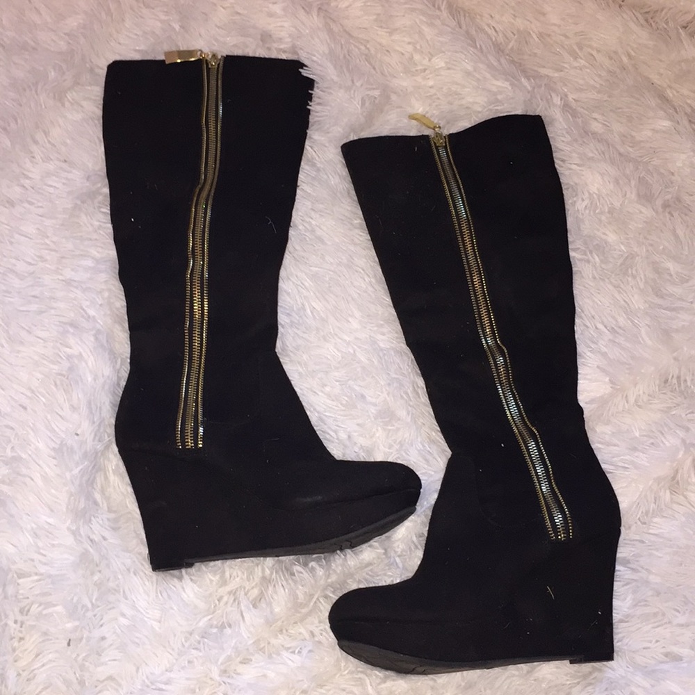 Black boots
